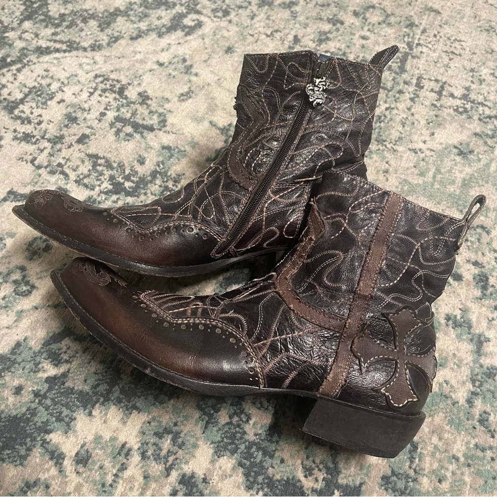 Vintage Y2K Mark Nason Embroidery Biker Boots